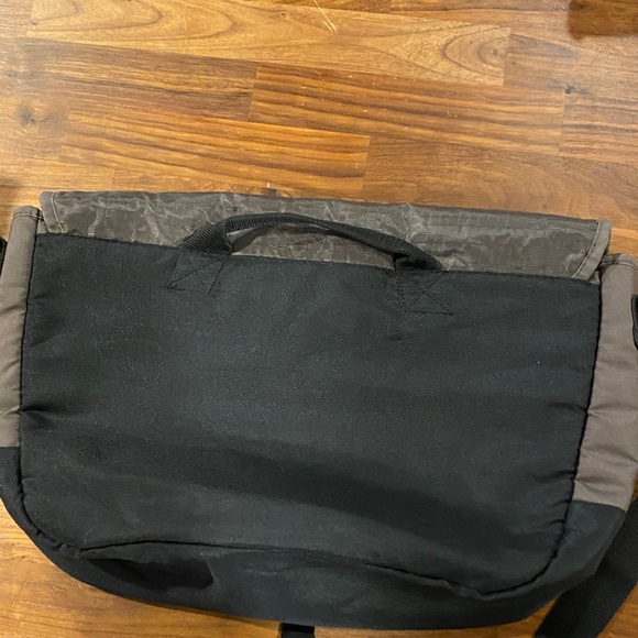 Timberland Dark Brown Messenger Bag - Picture 8 of 8